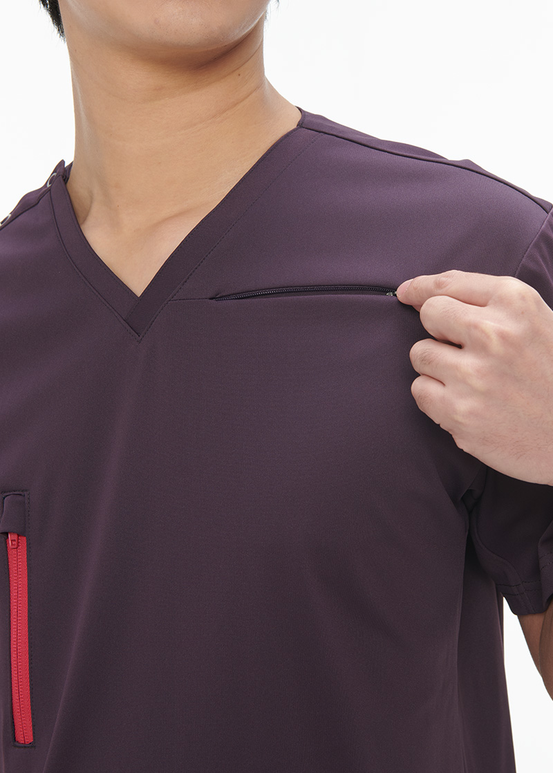 コンシールファスナー付き胸ポケット